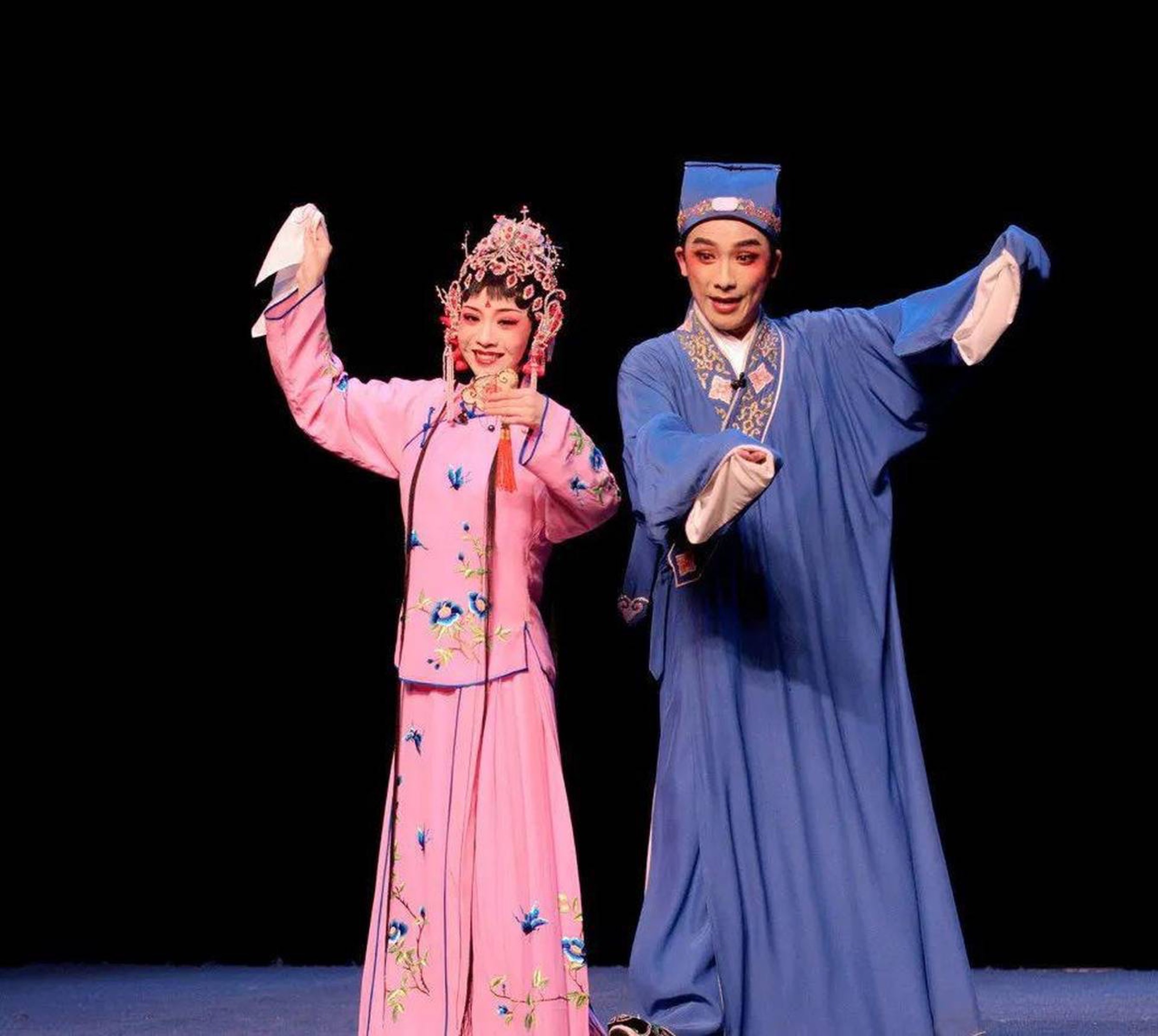 Performers in a Quanzhou Liyuan Opera production